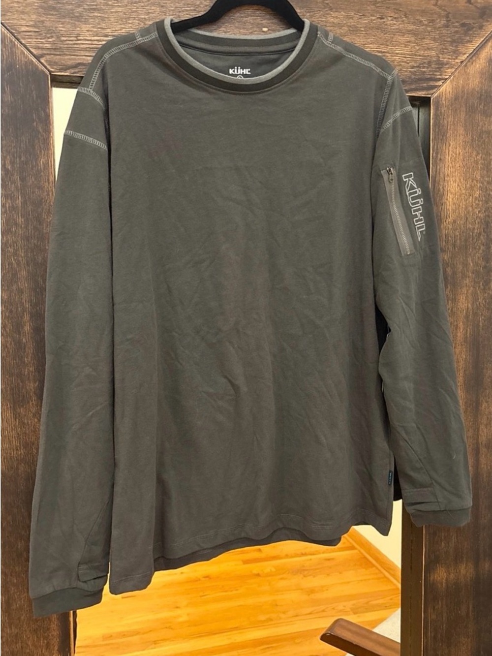 Kuhl Men's Long Sleeve Crew in Olive
